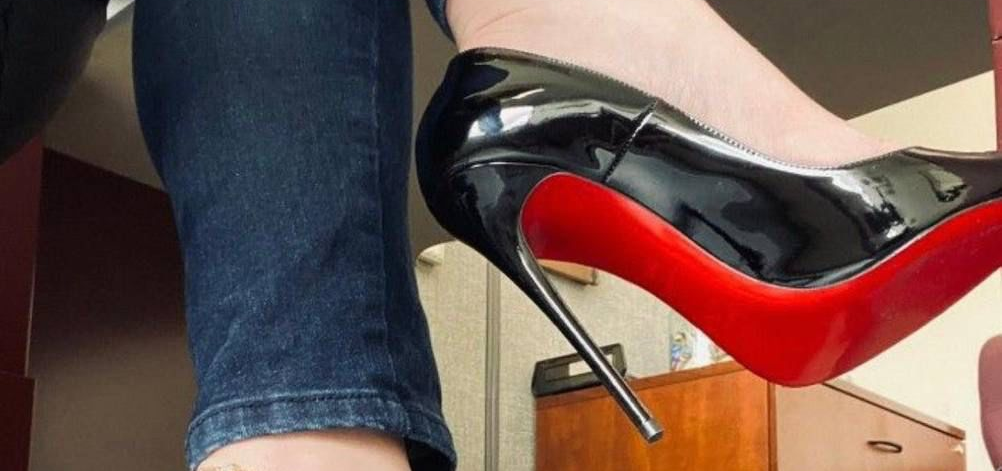 Élégance intemporelle : Escarpins Christian Louboutin